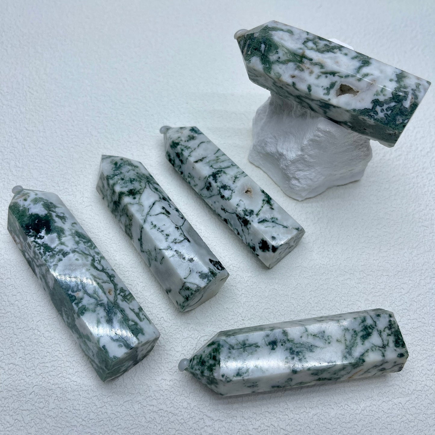 Moss agate Point