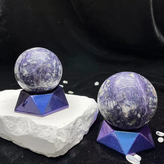 Violets Sphere