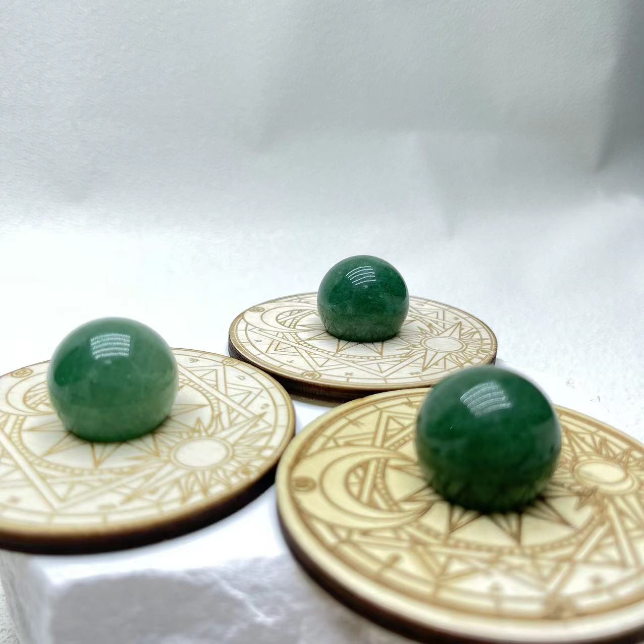 Green Strawberry Small Sphere
