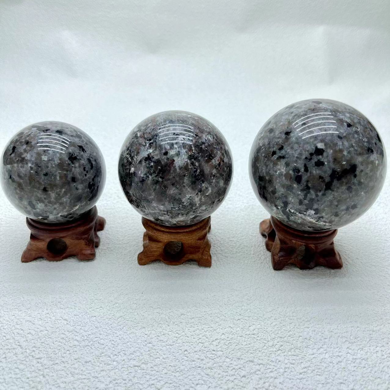 Yooperlite Sphere