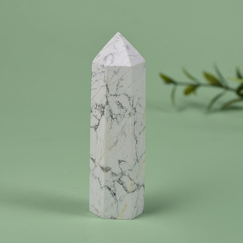 Howlite Point