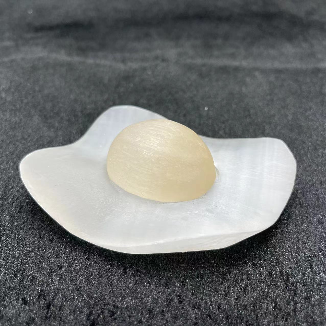 Selenite Fried Eggs